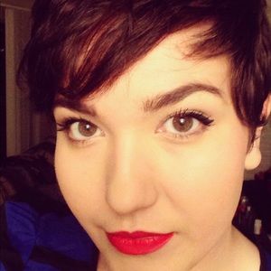 Meet your Posher, Natalie